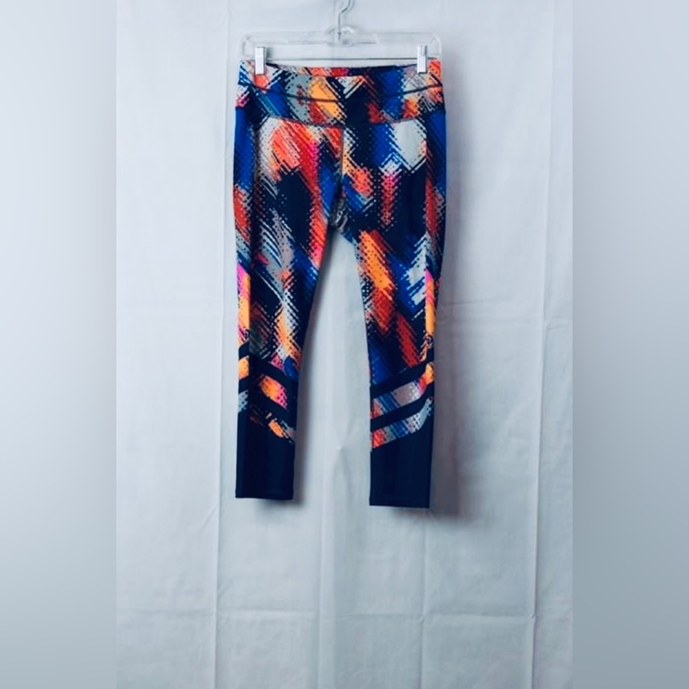 COPY - EUC Women’s Athleta leggings blue pattern. Size Small **HOST PICK**